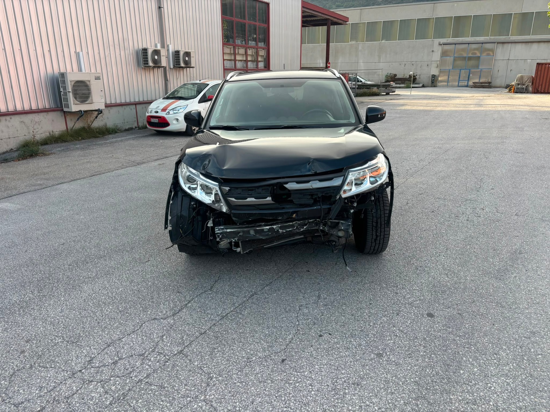 SUZUKI Vitara 1.6 Compact+-image-15