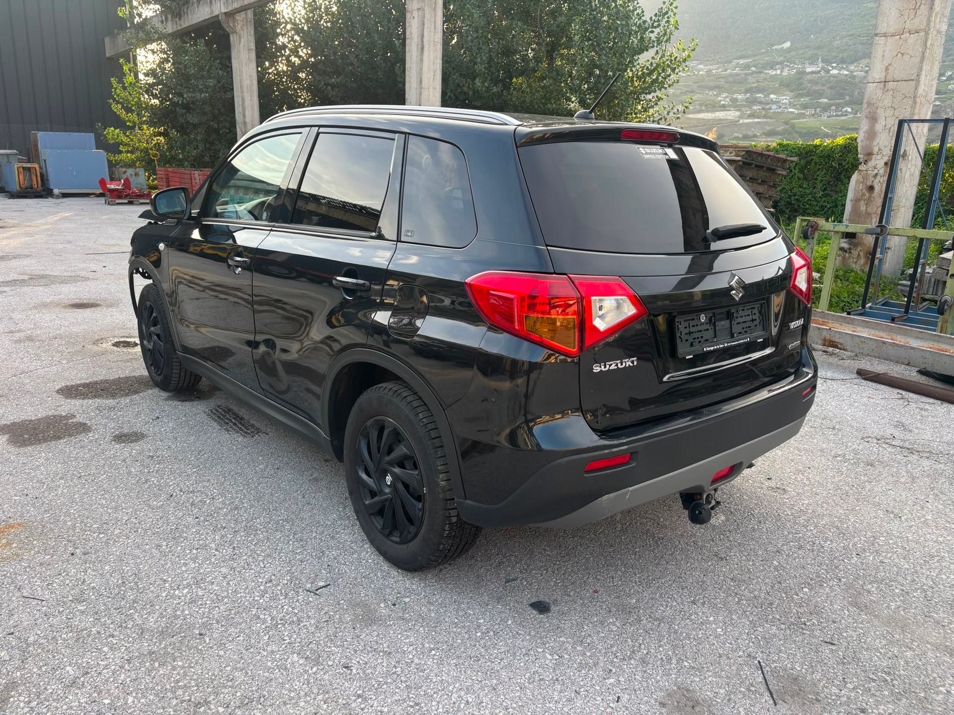 SUZUKI Vitara 1.6 Compact+-image-10