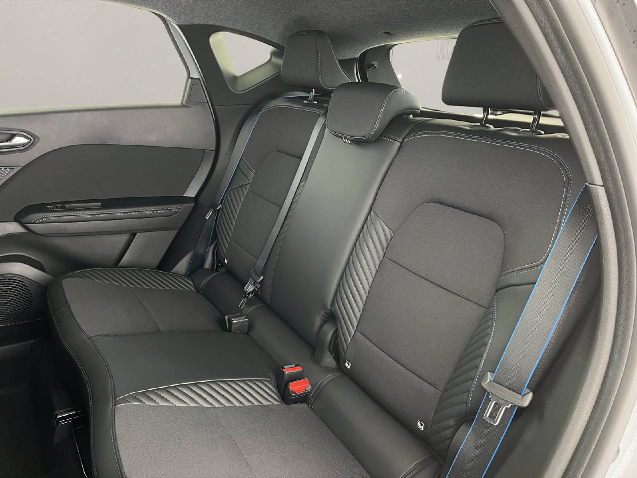 RENAULT Captur 1.8 E-Tech esprit Alpine-image-15