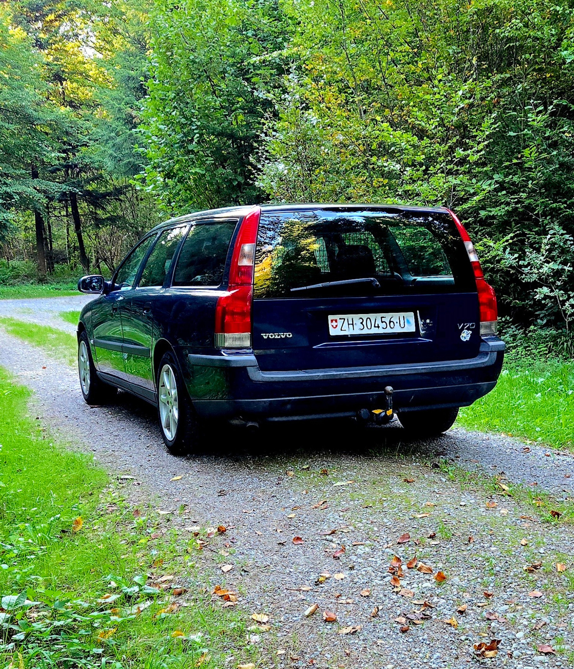 VOLVO V70 2.4T-image-2