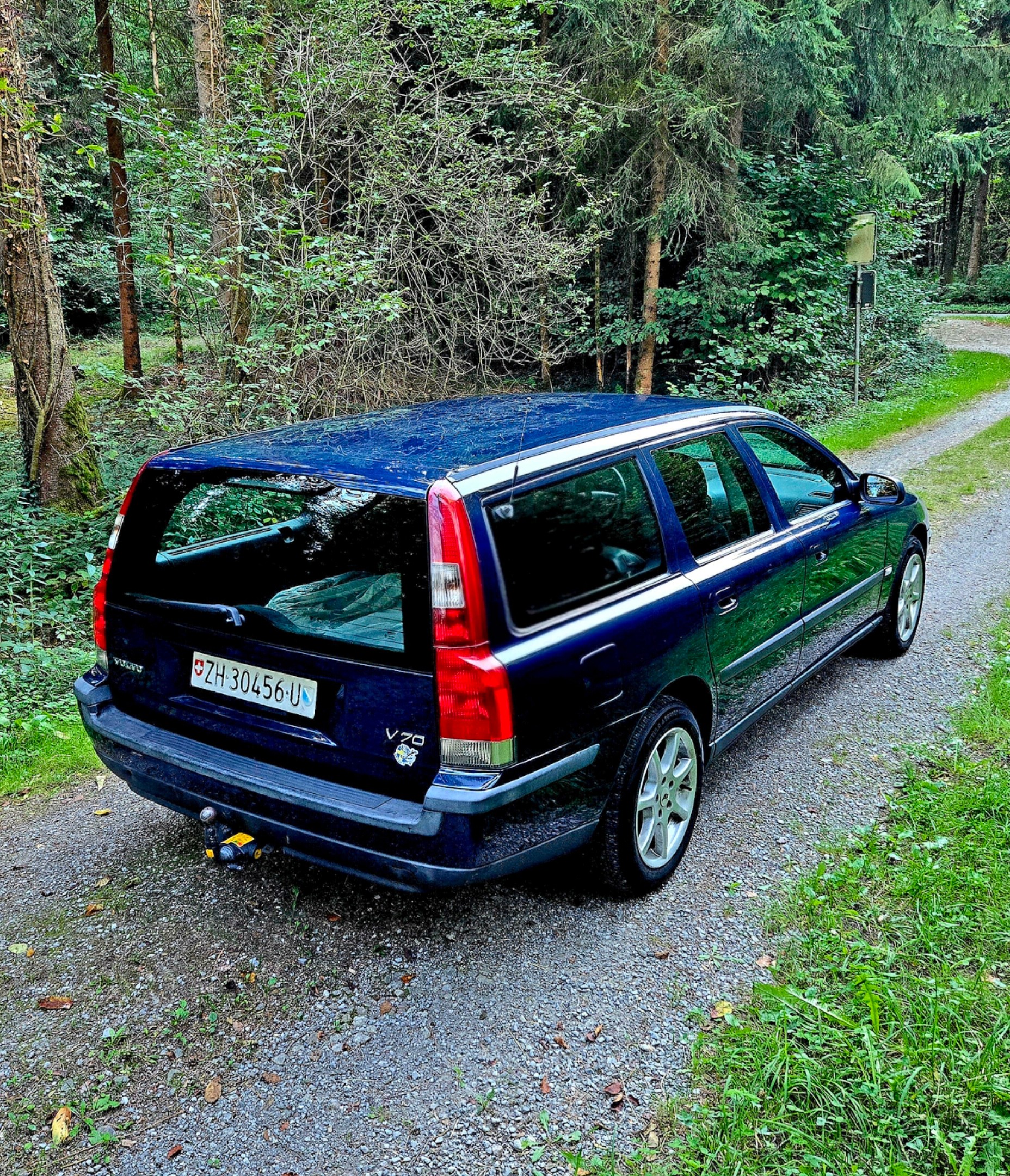VOLVO V70 2.4T-image-7