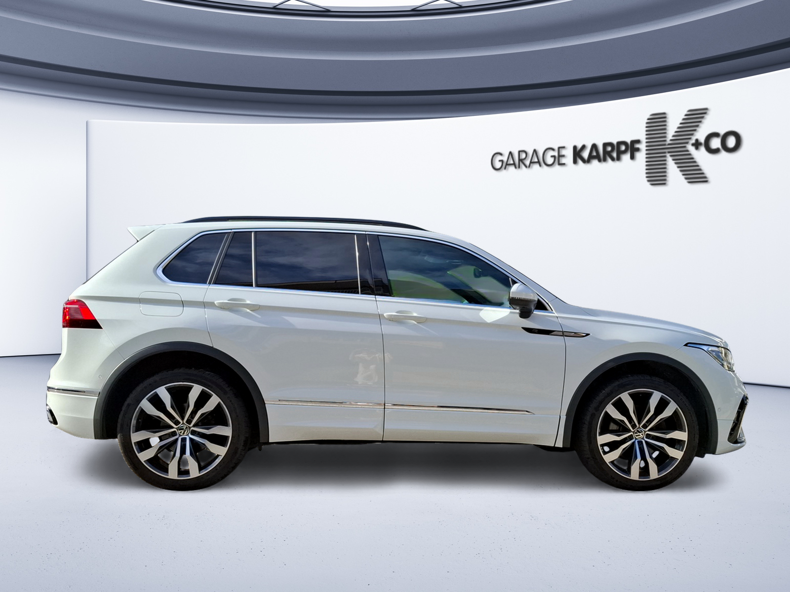 VW Tiguan 2.0 TDI SCR R-Line 4Motion DSG-image-5