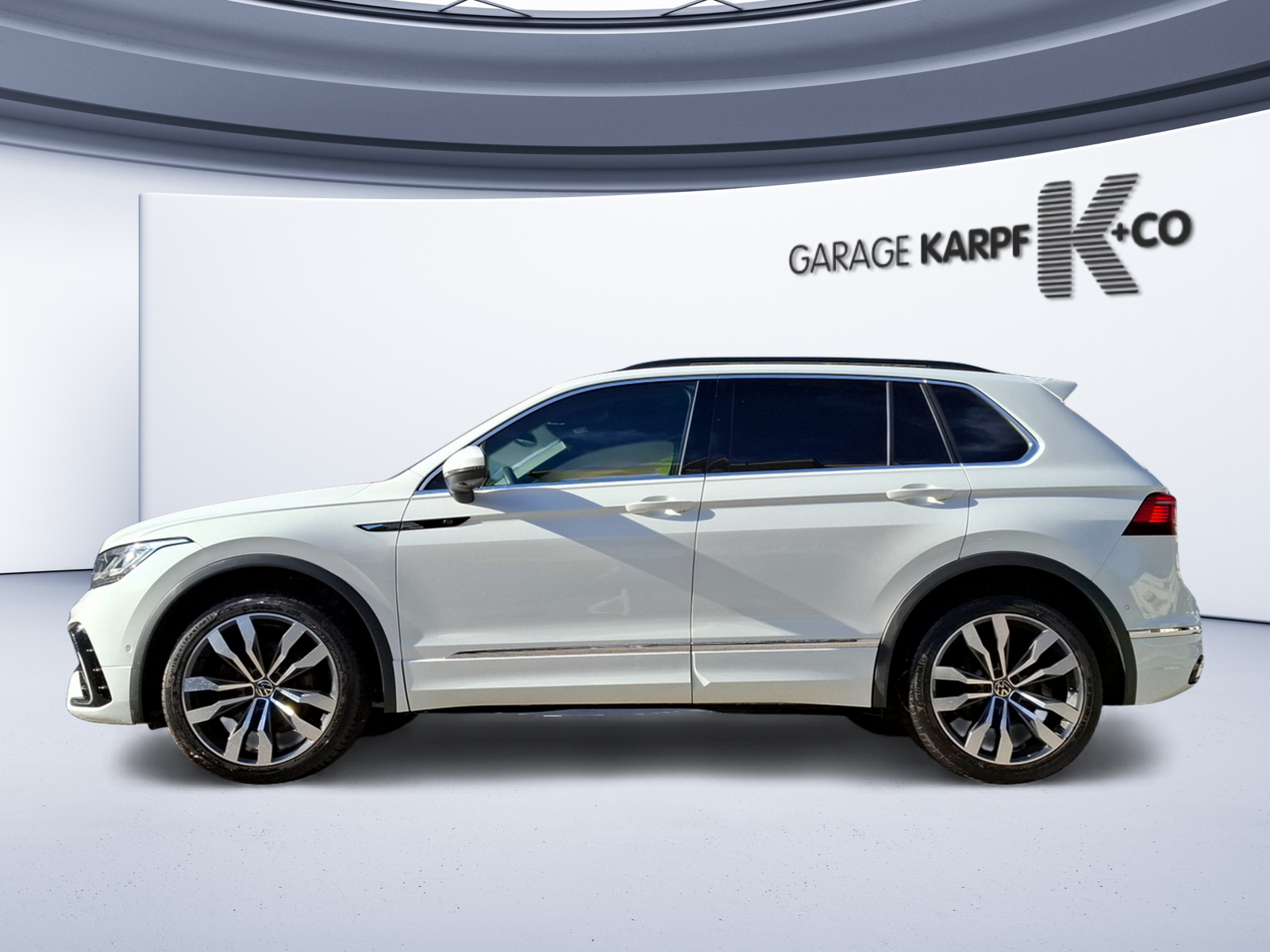VW Tiguan 2.0 TDI SCR R-Line 4Motion DSG-image-1
