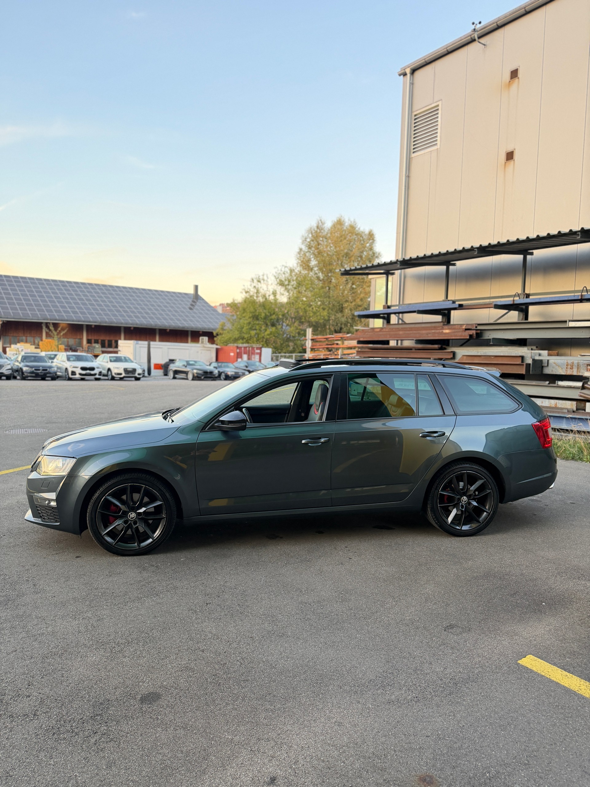 SKODA Octavia Combi 2.0 TDI RS 4x4 DSG-image-3