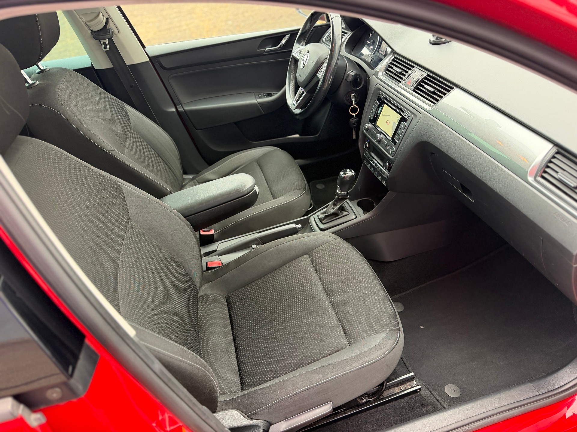 SKODA Rapid Spaceback 1.4 TSI Ambition DSG-image-13