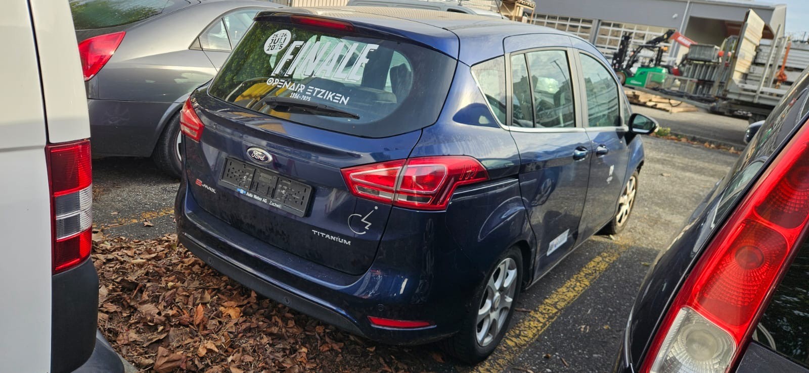 Car photo