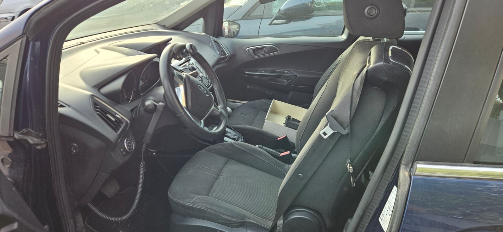FORD B-Max 1.6 Ti-VCT Trend PowerShift-image-5