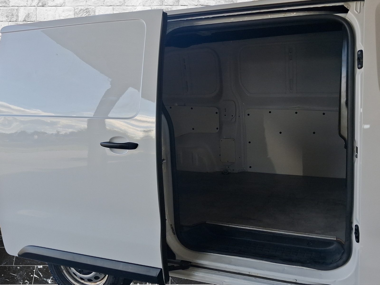 OPEL Vivaro Cargo 3.1 t M 2.0 CDTI 122 Essentia S/S-image-8