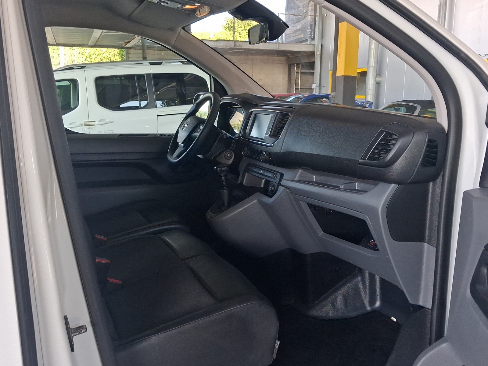 OPEL Vivaro Cargo 3.1 t M 2.0 CDTI 122 Essentia S/S-image-9