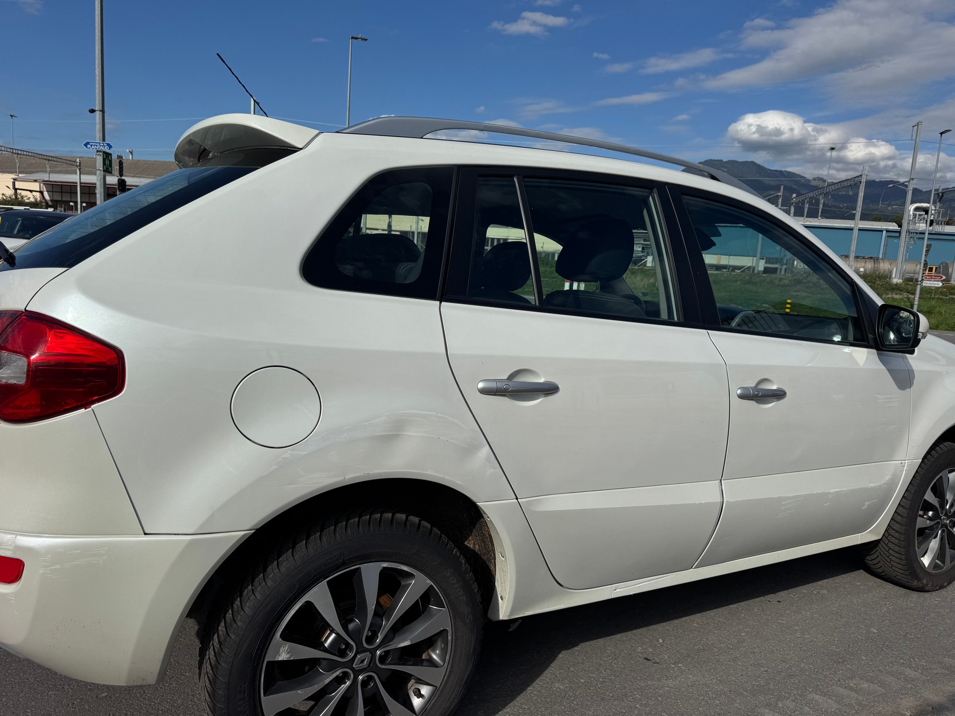 RENAULT Koleos 2.5 Dynamique 4x4-image-4