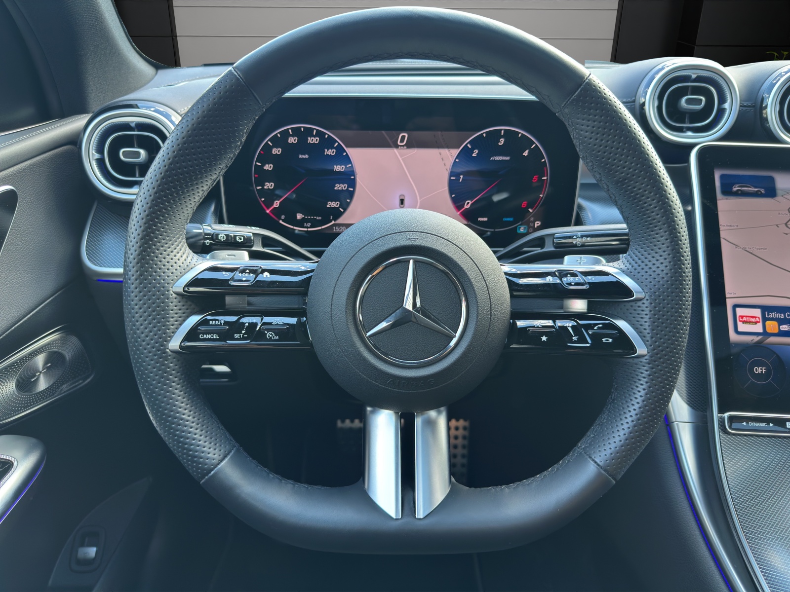 MERCEDES-BENZ GLC 450d 4Matic 9G-Tronic-image-13