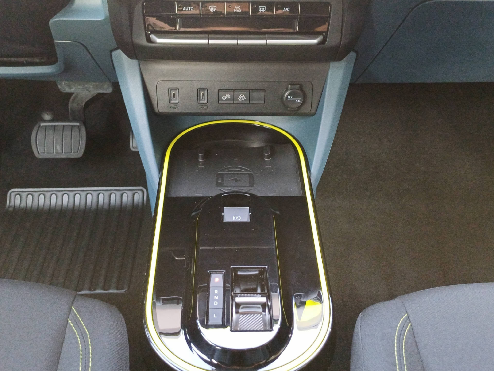 FIAT Grande Panda 1.2 Hybrid Icon-image-13
