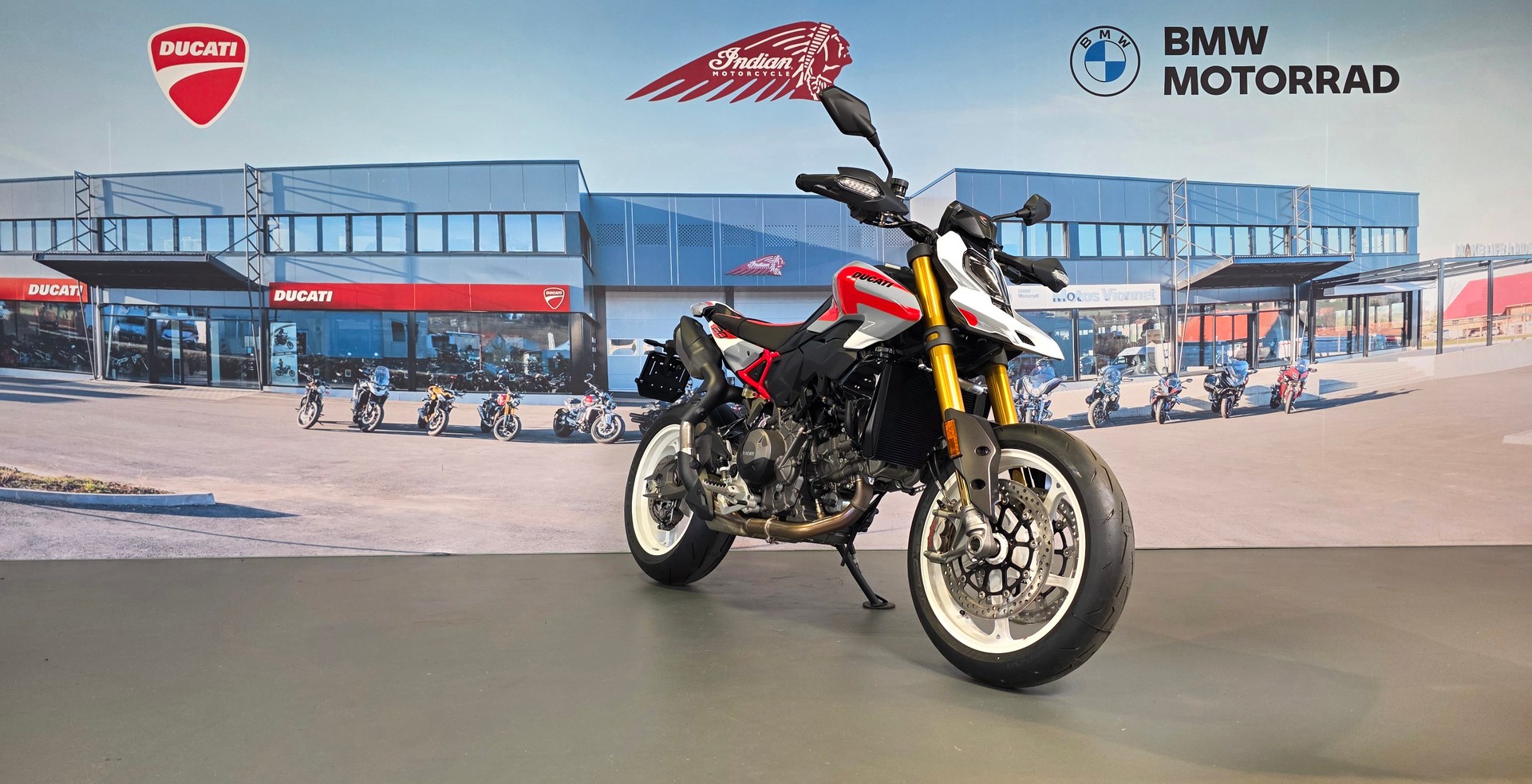 DUCATI Hypermotard V2 SP