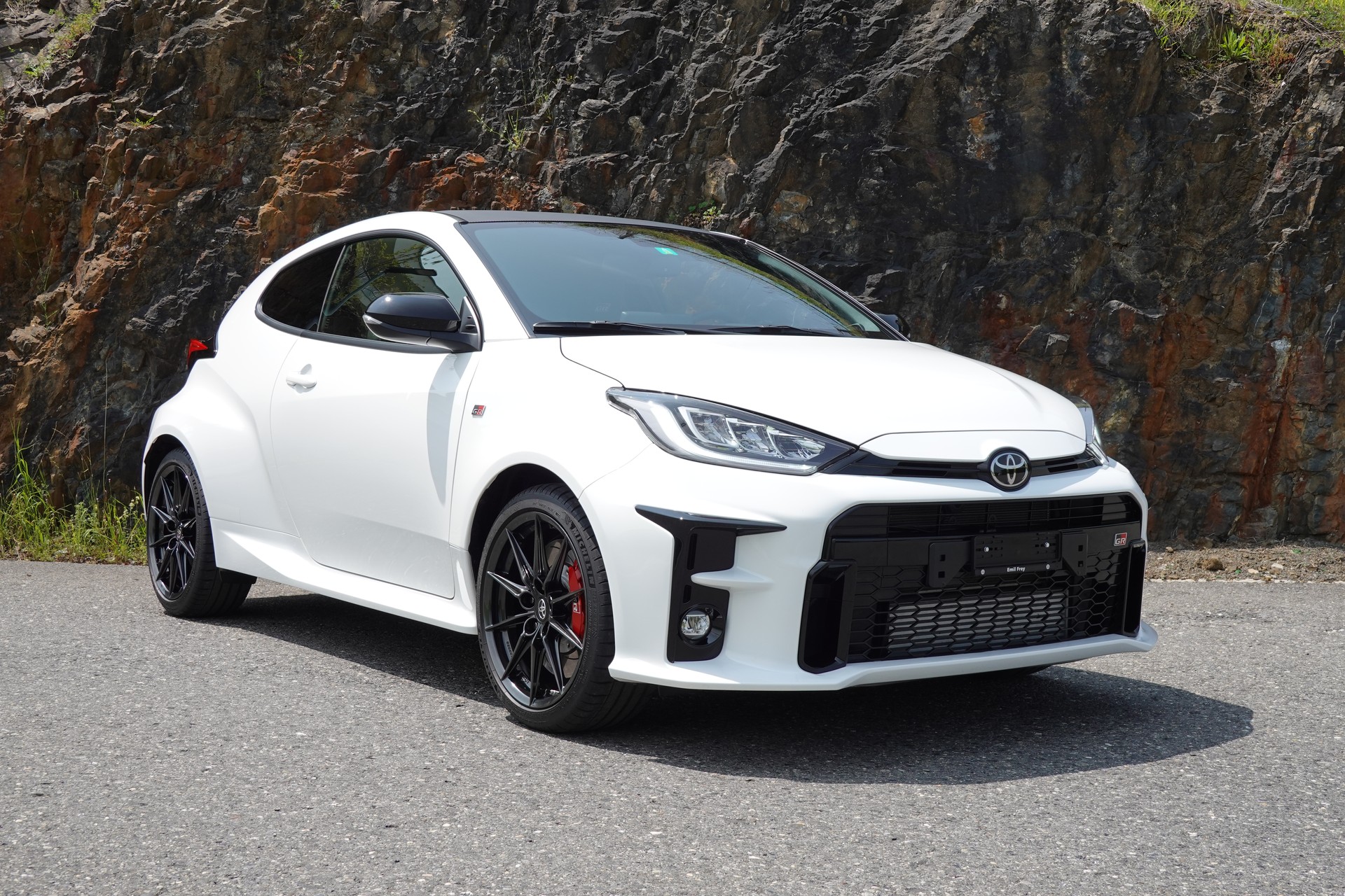 TOYOTA Yaris 1.6 GR Sport-image-3