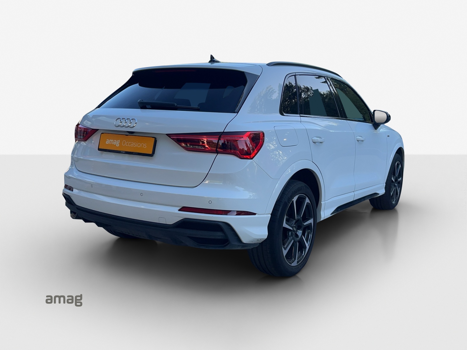 AUDI Q3 35 TFSI S line Attraction S-tronic-image-4