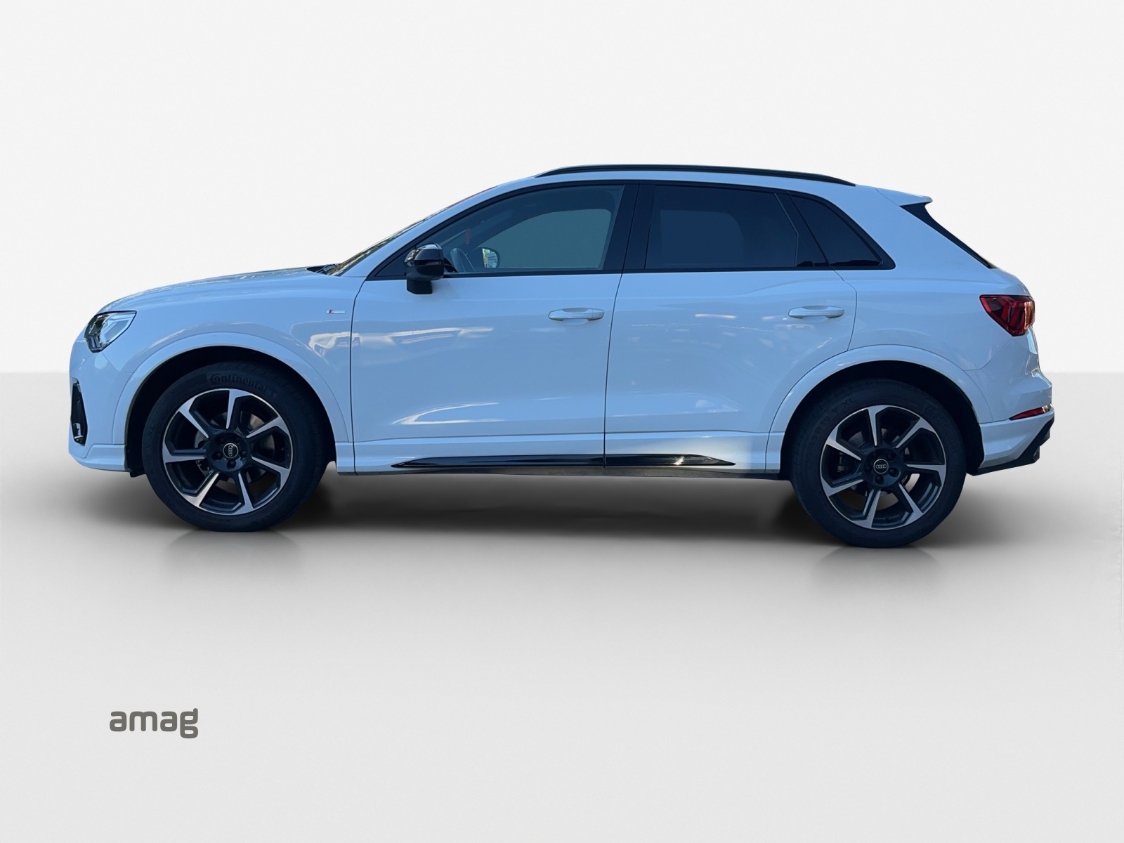 AUDI Q3 35 TFSI S line Attraction S-tronic-image-1