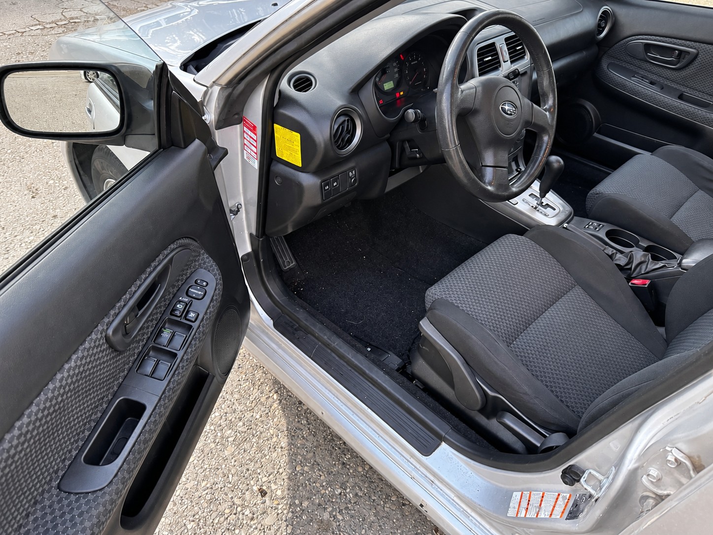 SUBARU Impreza 1.5R Swiss De Luxe Automatic-image-6