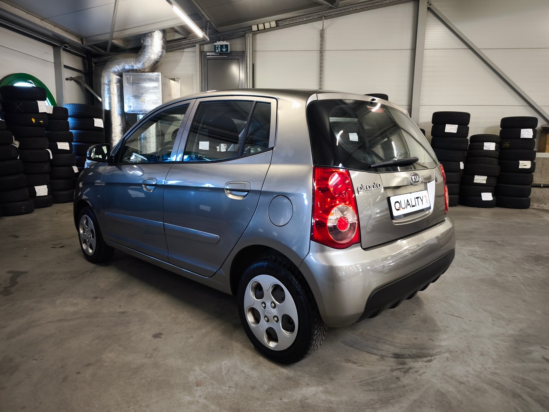 KIA Picanto 1.1 Trend-image-4