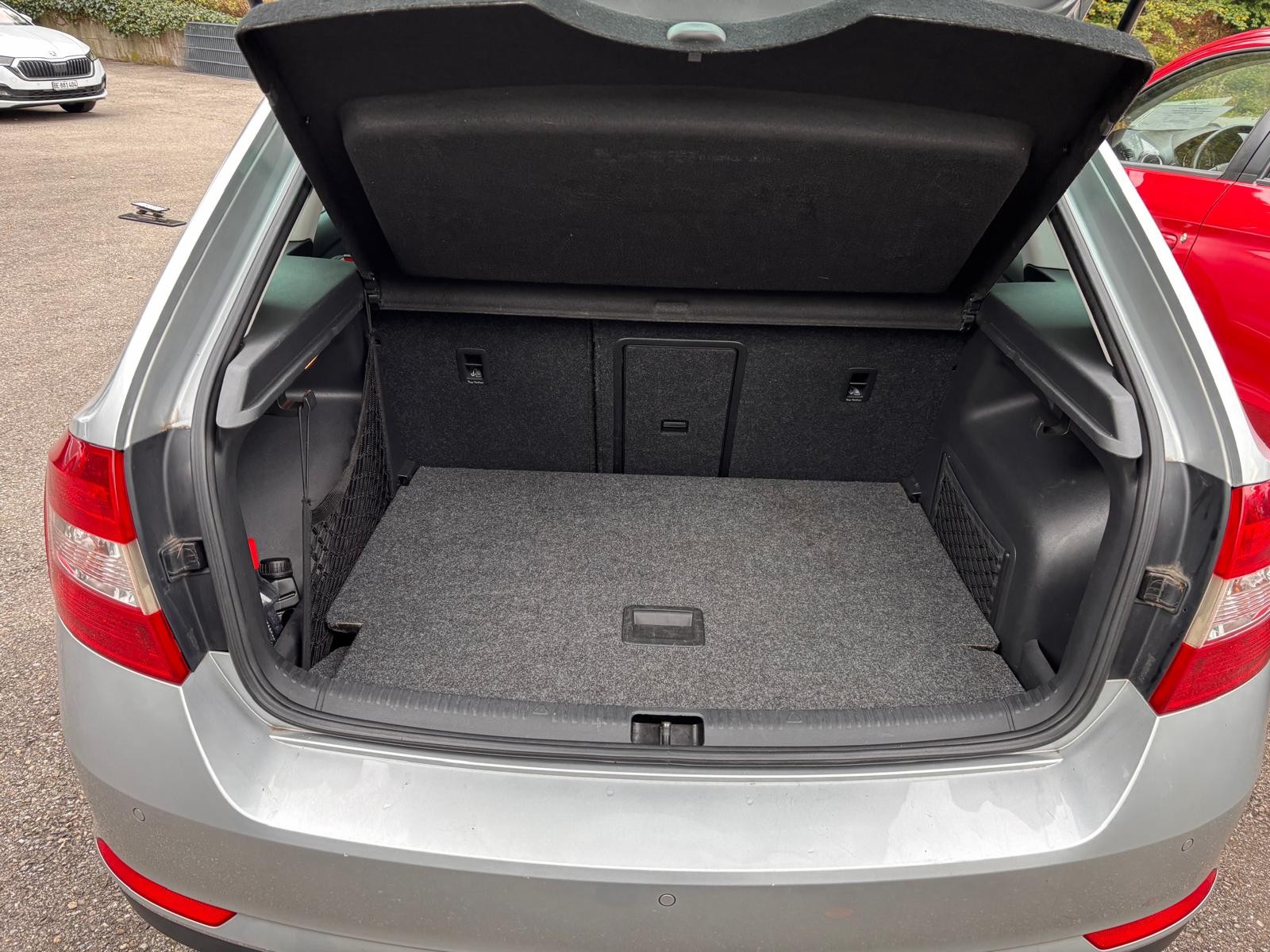 SKODA Rapid Spaceback 1.2 TSI Swiss Joy DSG-image-7