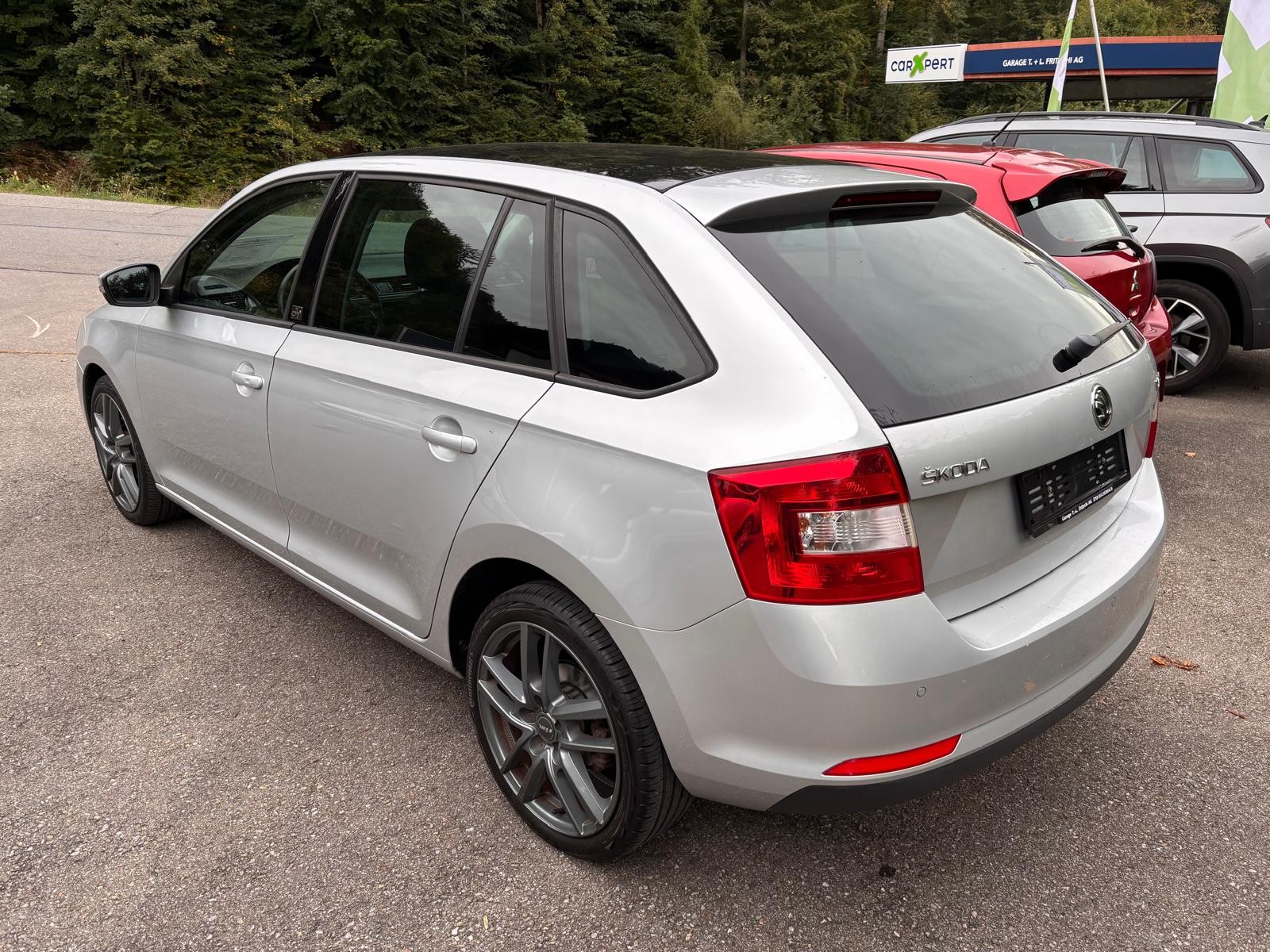 SKODA Rapid Spaceback 1.2 TSI Swiss Joy DSG-image-3