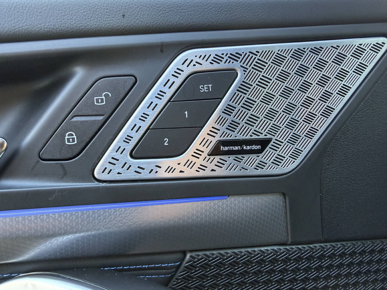 BMW X1 M35i-image-11