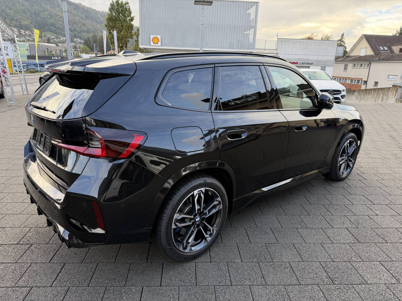 BMW X1 M35i-image-4