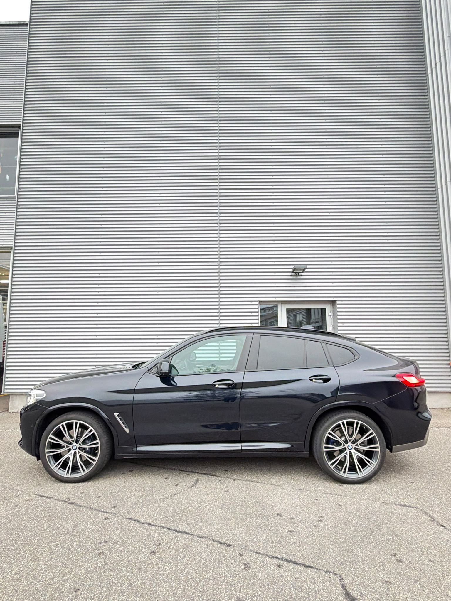 BMW X4 M40i Steptronic-image-4