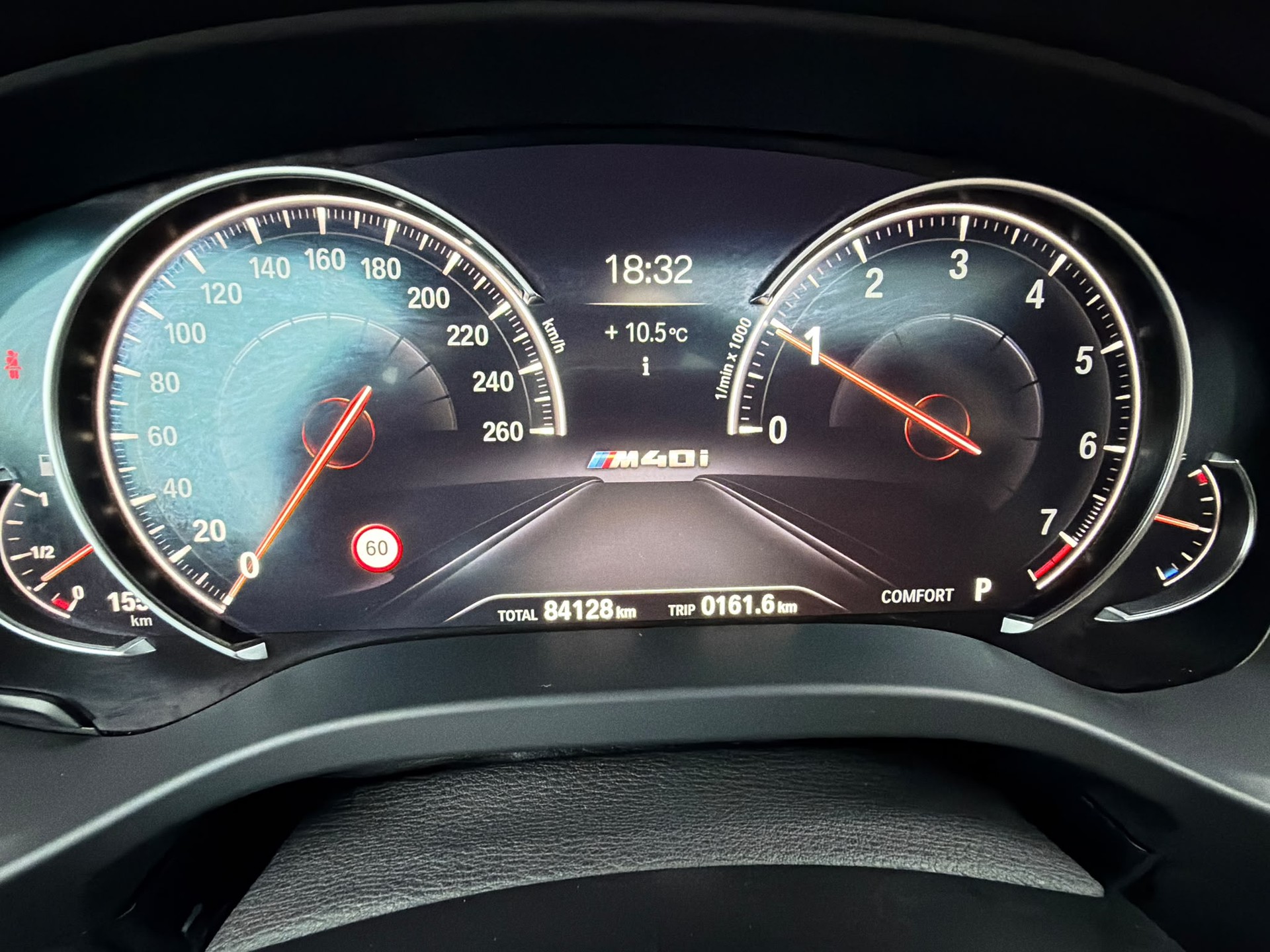 BMW X4 M40i Steptronic-image-8