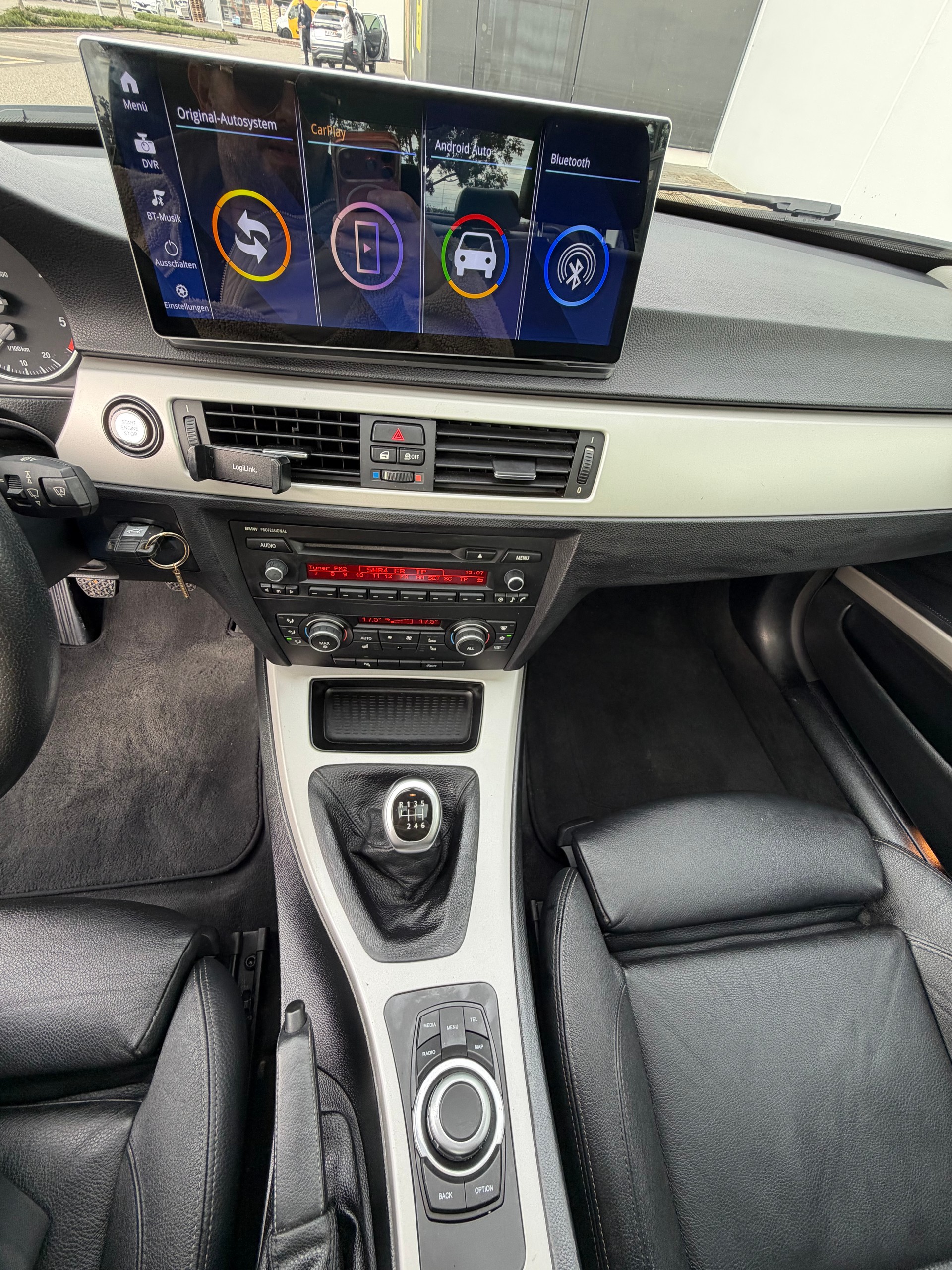 BMW 318d-image-11