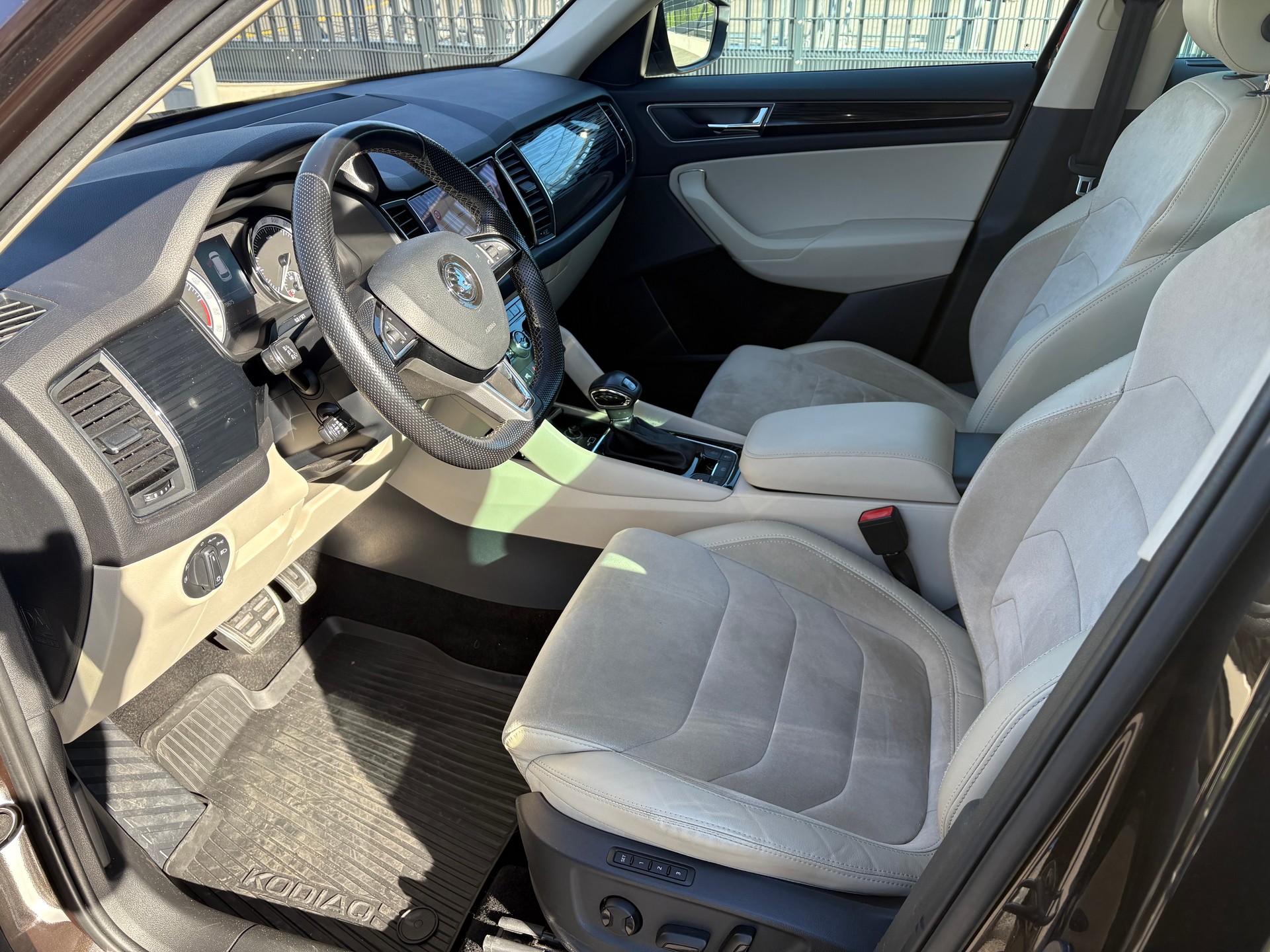 SKODA Kodiaq 2.0 TDI CR Ambition 4x4 DSG-image-8