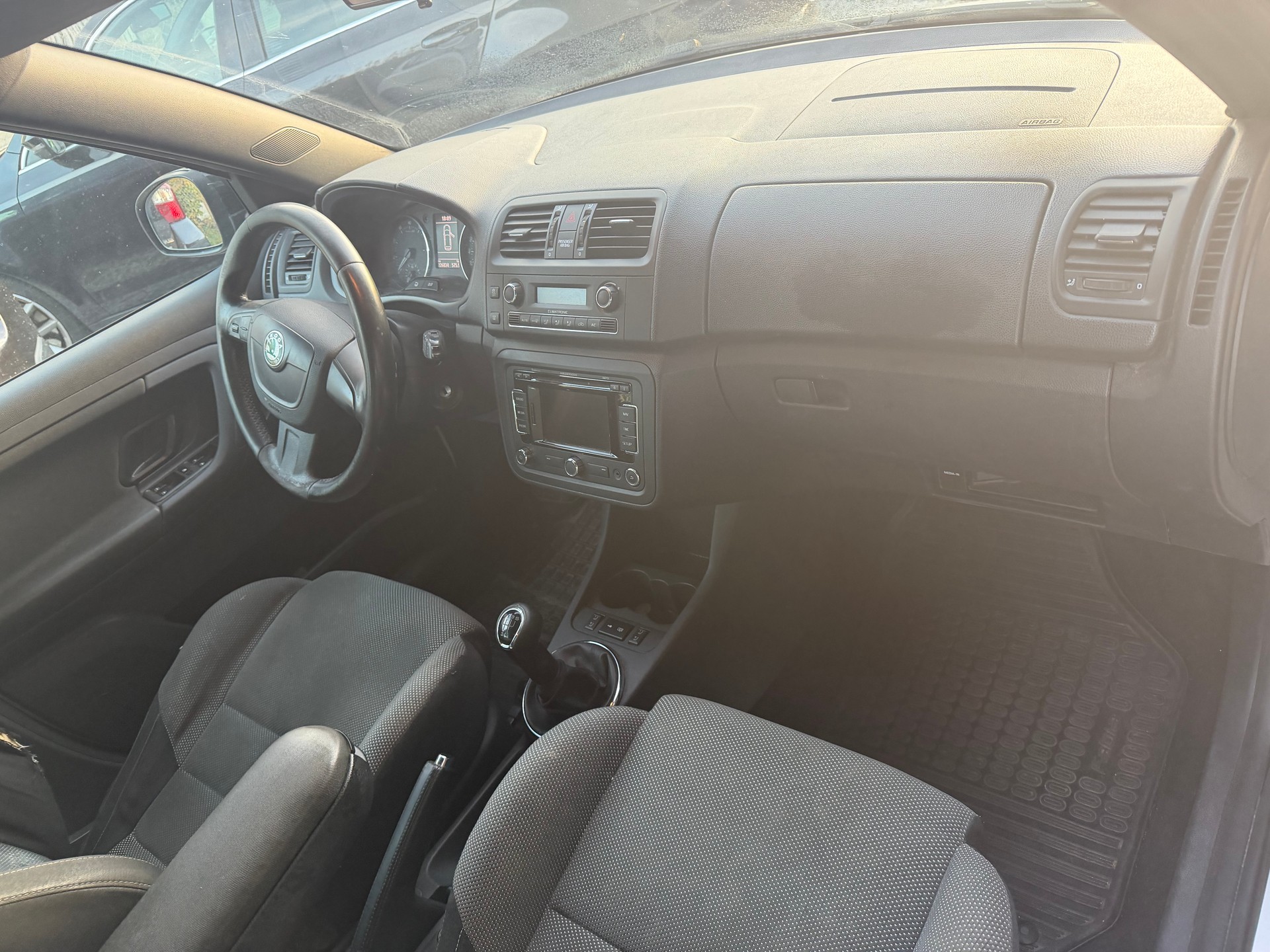 SKODA Fabia 1.2 TSI Monte Carlo-image-7