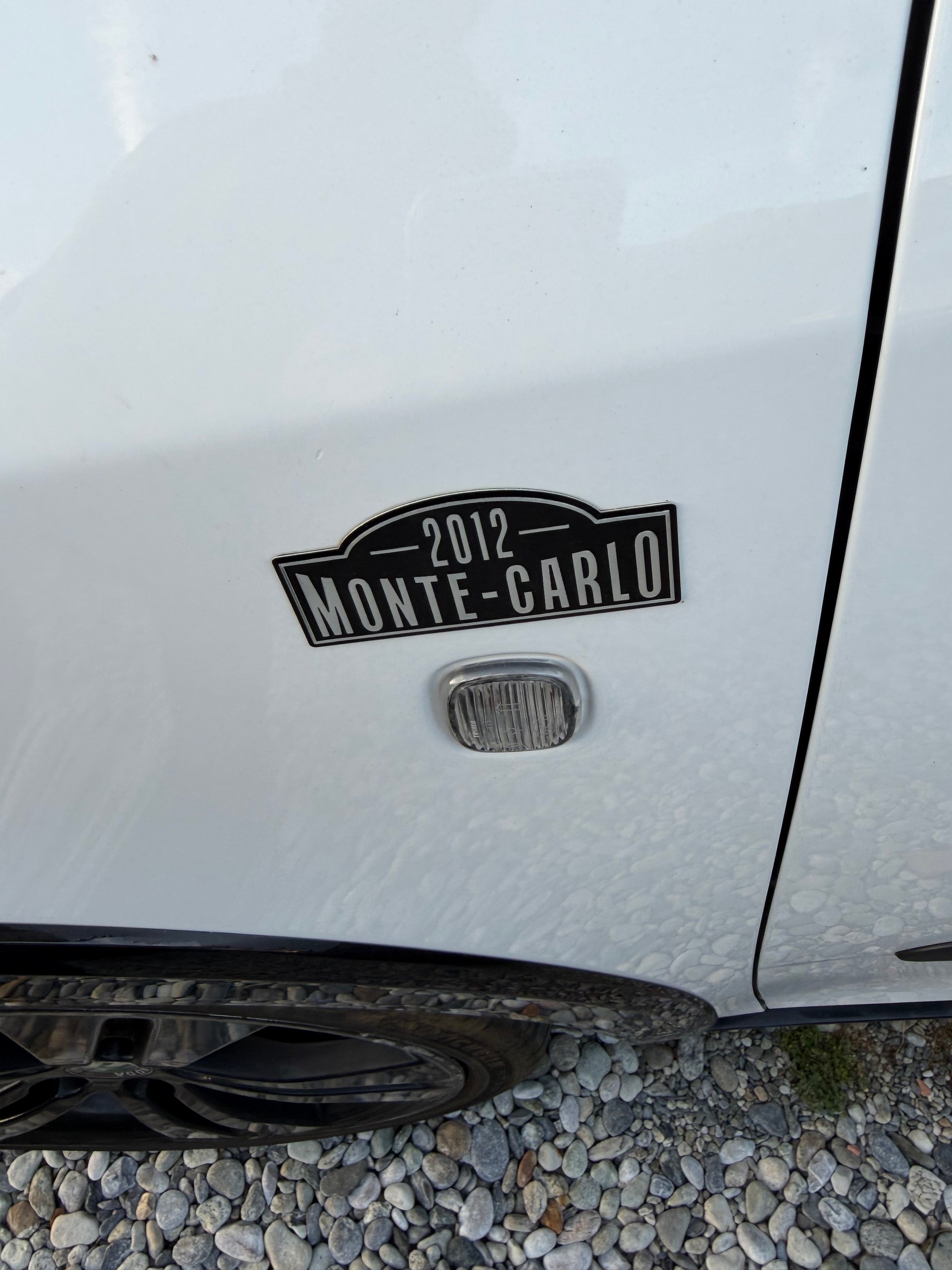 SKODA Fabia 1.2 TSI Monte Carlo-image-5