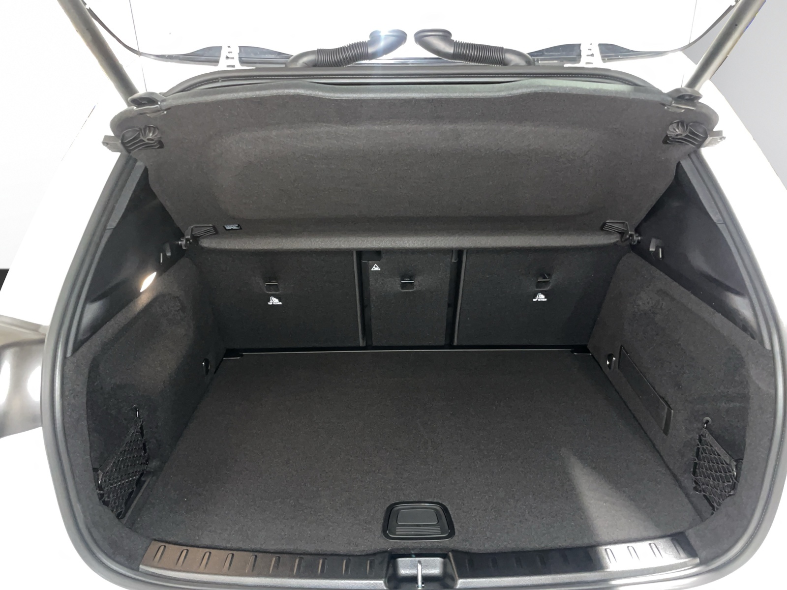 MERCEDES-BENZ GLA 220d 4Matic 8G-DCTSwiss Star-image-5
