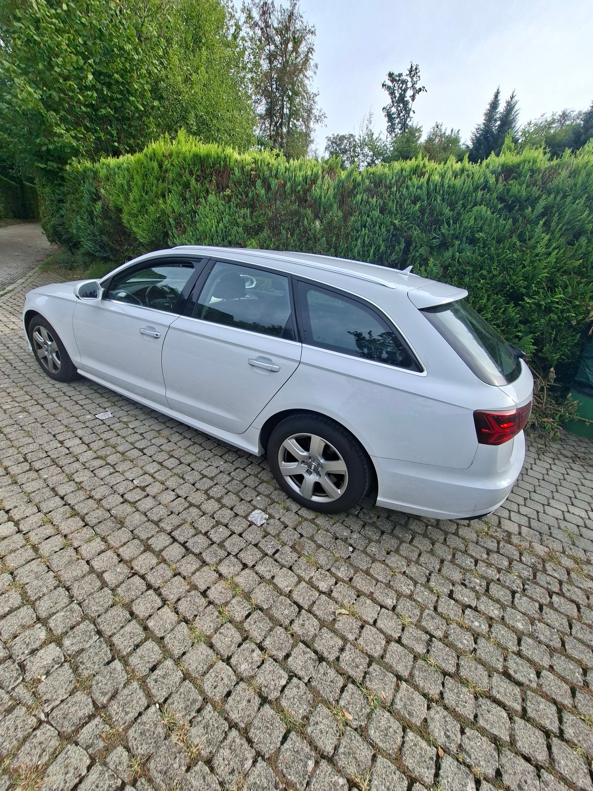 AUDI A6 Avant 3. 0 TDI quattro S-Tronic-image-2