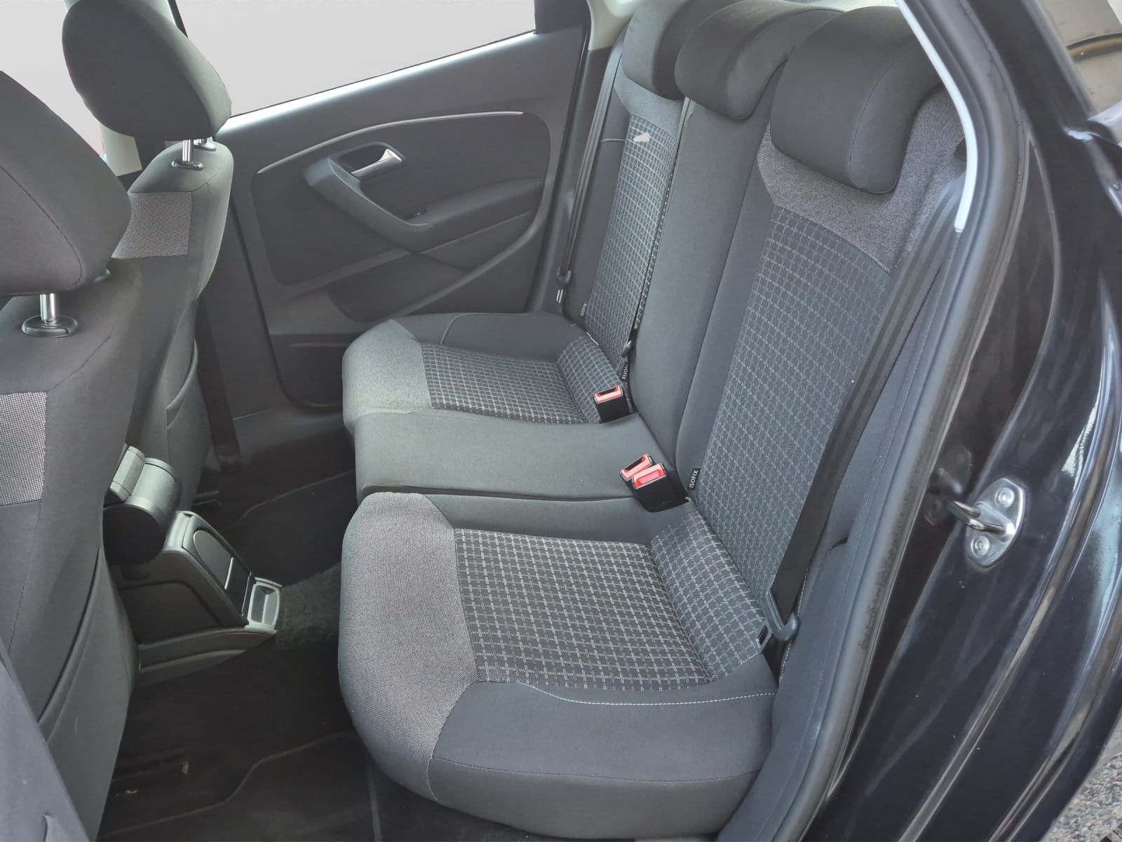 VW Polo 1.2 TSI BMT Comfortline DSG-image-12