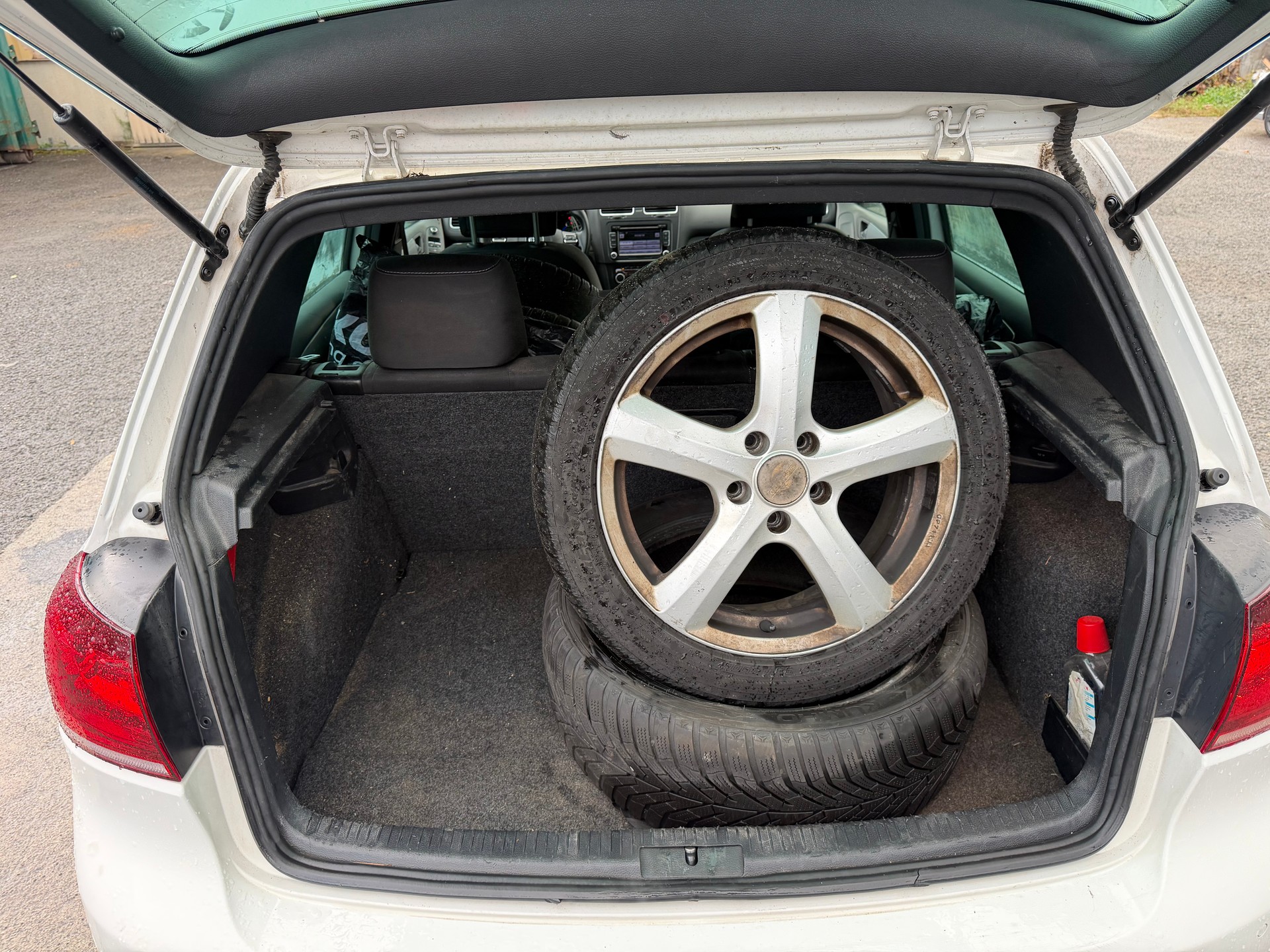 VW Golf 2.0 TSI R 4Motion DSG-image-6