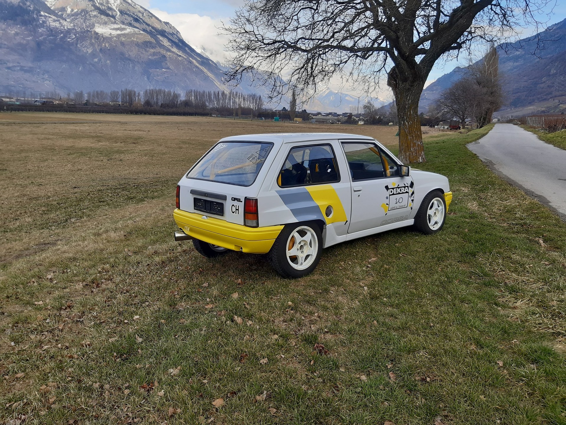 OPEL CORSA A gsi 1.6 8v-image-1