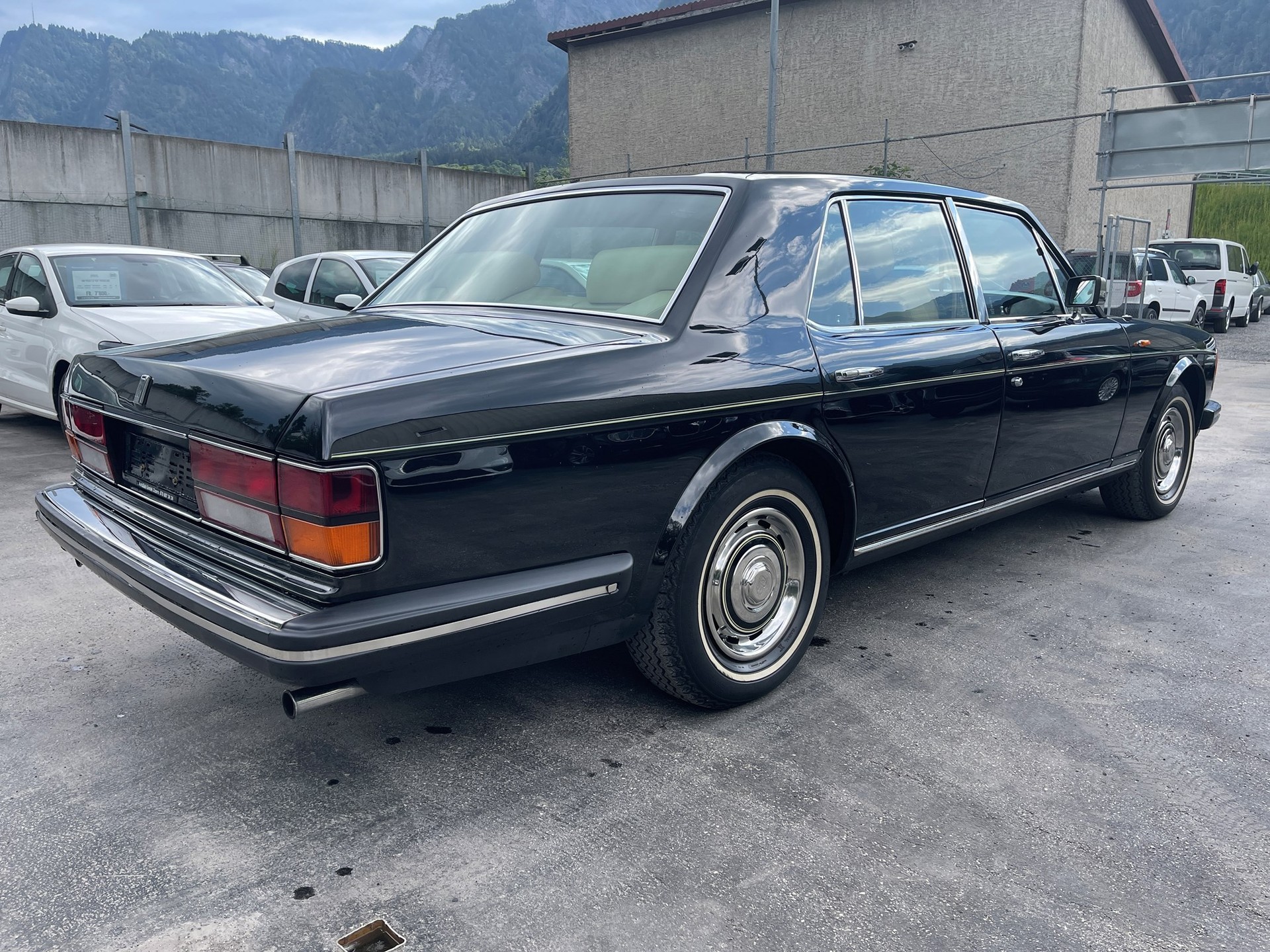 ROLLS-ROYCE Silver Spirit-image-3