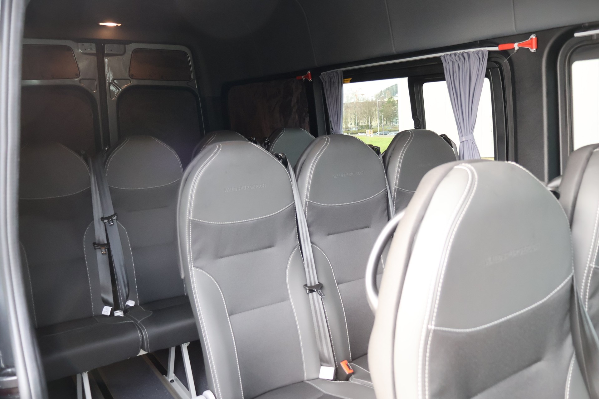 MERCEDES-BENZ Sprinter 319 CDI Lang 9G-TRONIC 4x4-image-21