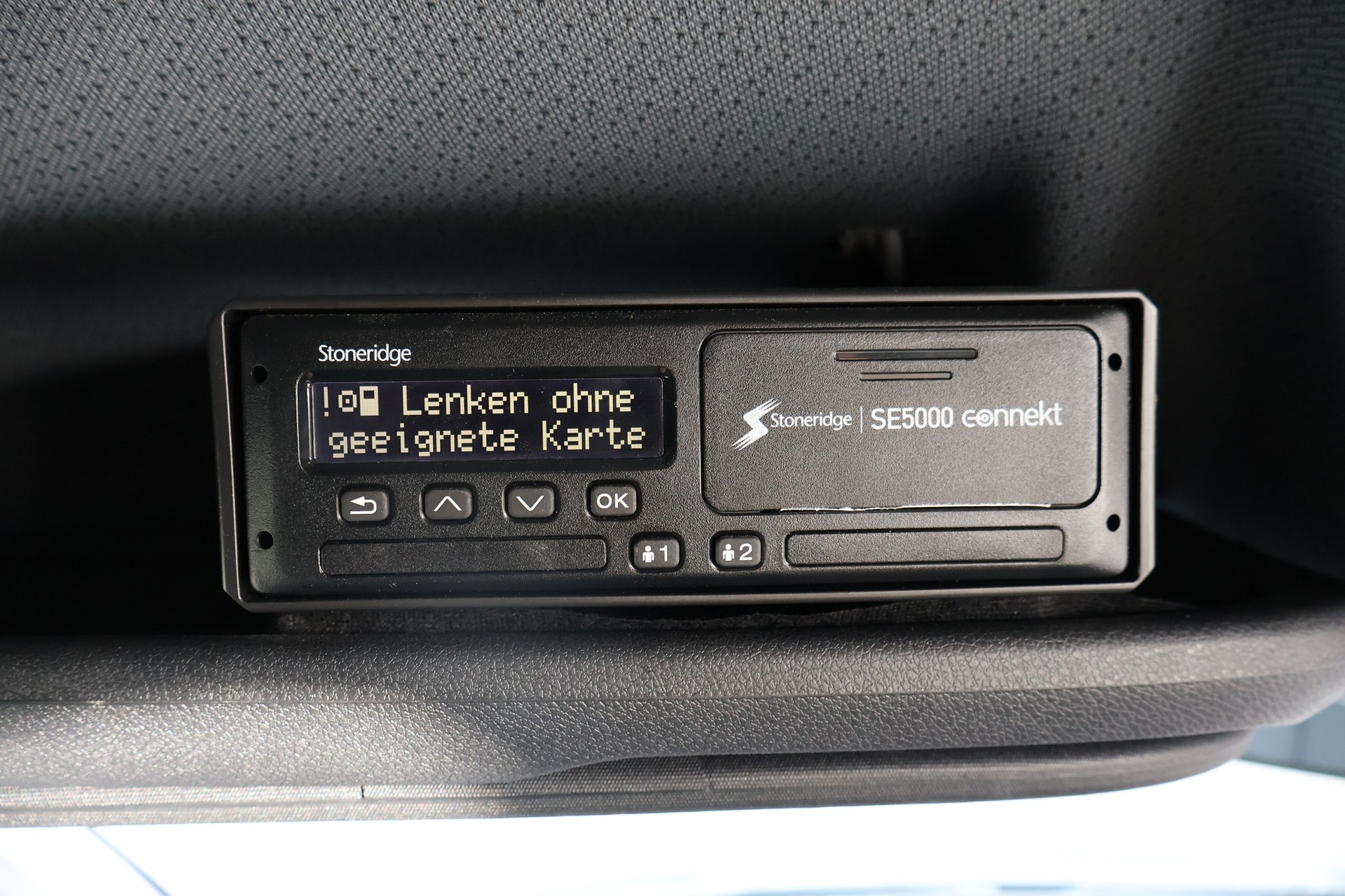 MERCEDES-BENZ Sprinter 319 CDI Lang 9G-TRONIC 4x4-image-27