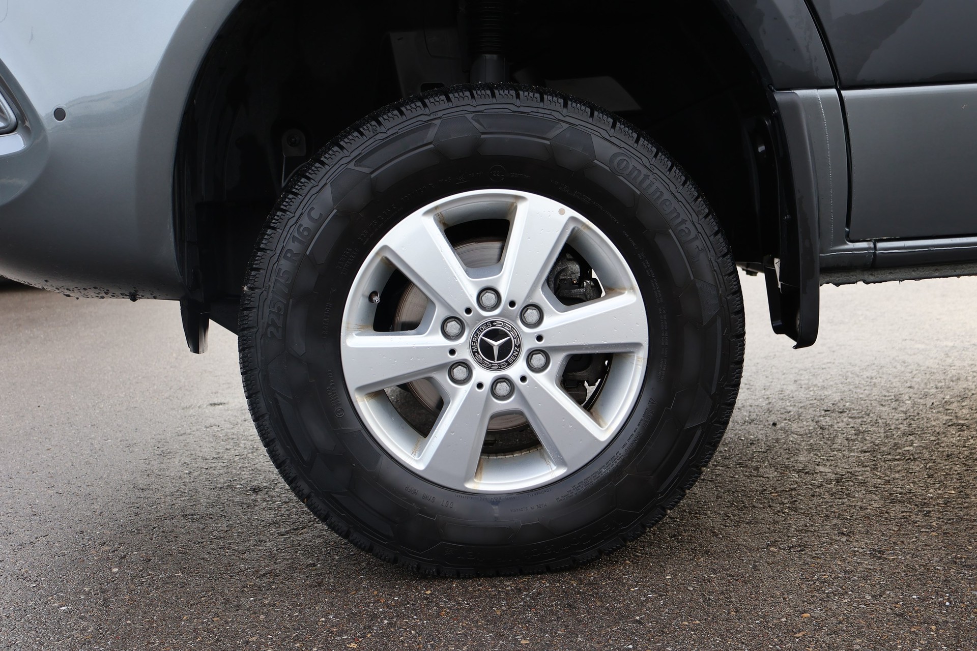 MERCEDES-BENZ Sprinter 319 CDI Lang 9G-TRONIC 4x4-image-30