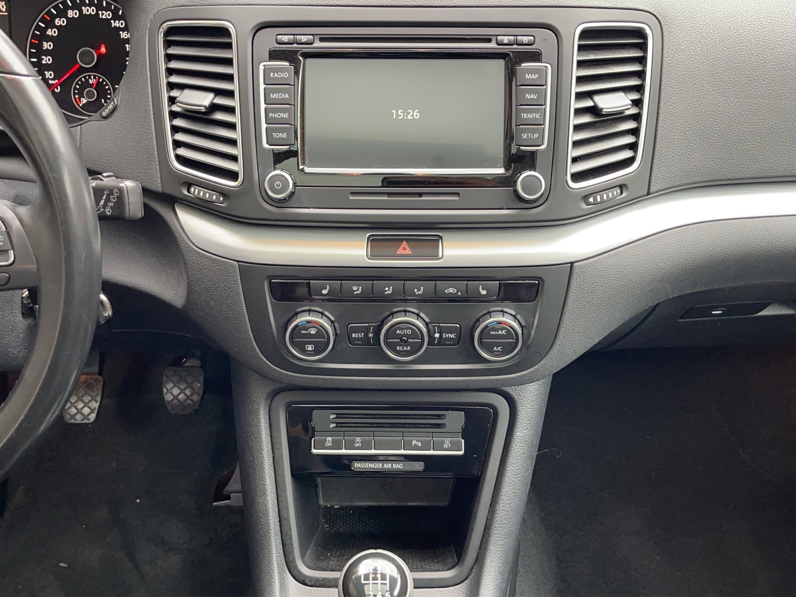VW Sharan 2.0 TDI BMT Highline-image-13