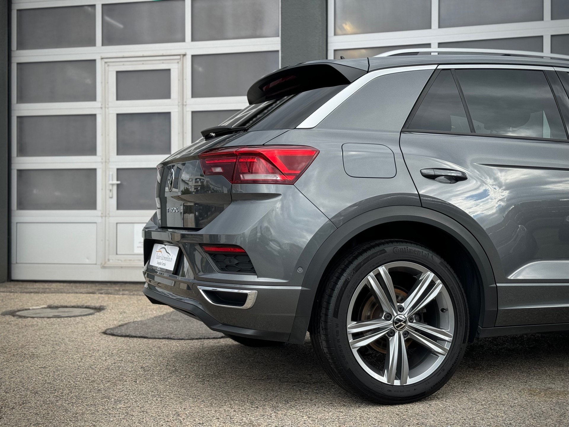 VW T-Roc 2.0 TDI SCR Sport R line DSG 4Motion - Véhicule Suisse (CH)-image-2