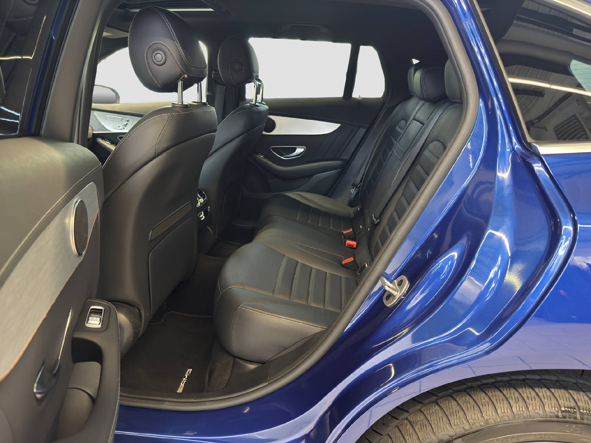 MERCEDES-BENZ EQC 400 AMG Line 4MATIC-image-13