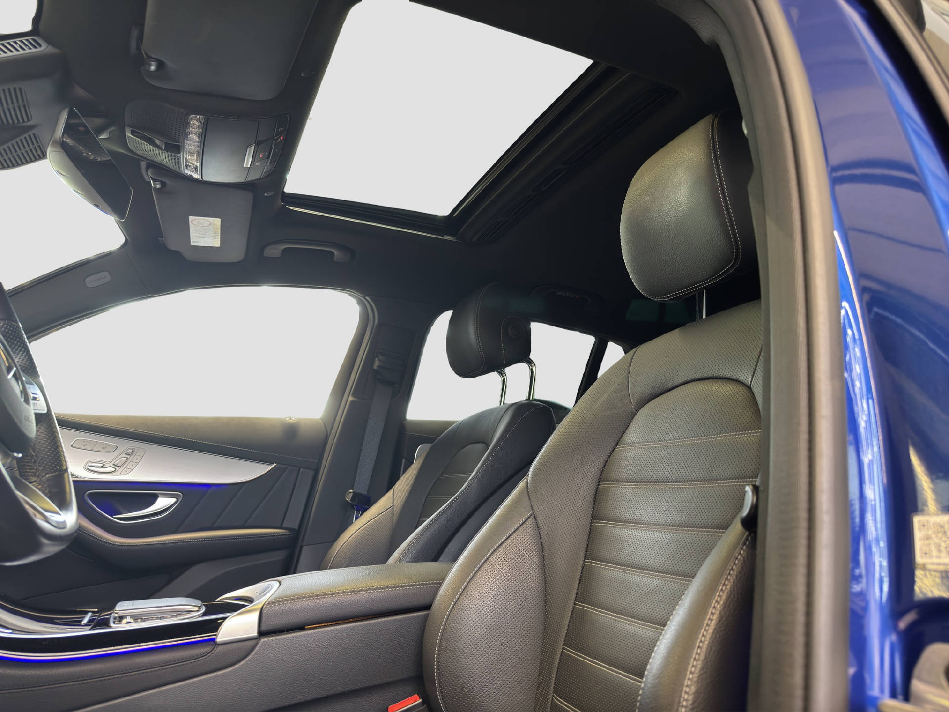 MERCEDES-BENZ EQC 400 AMG Line 4MATIC-image-11
