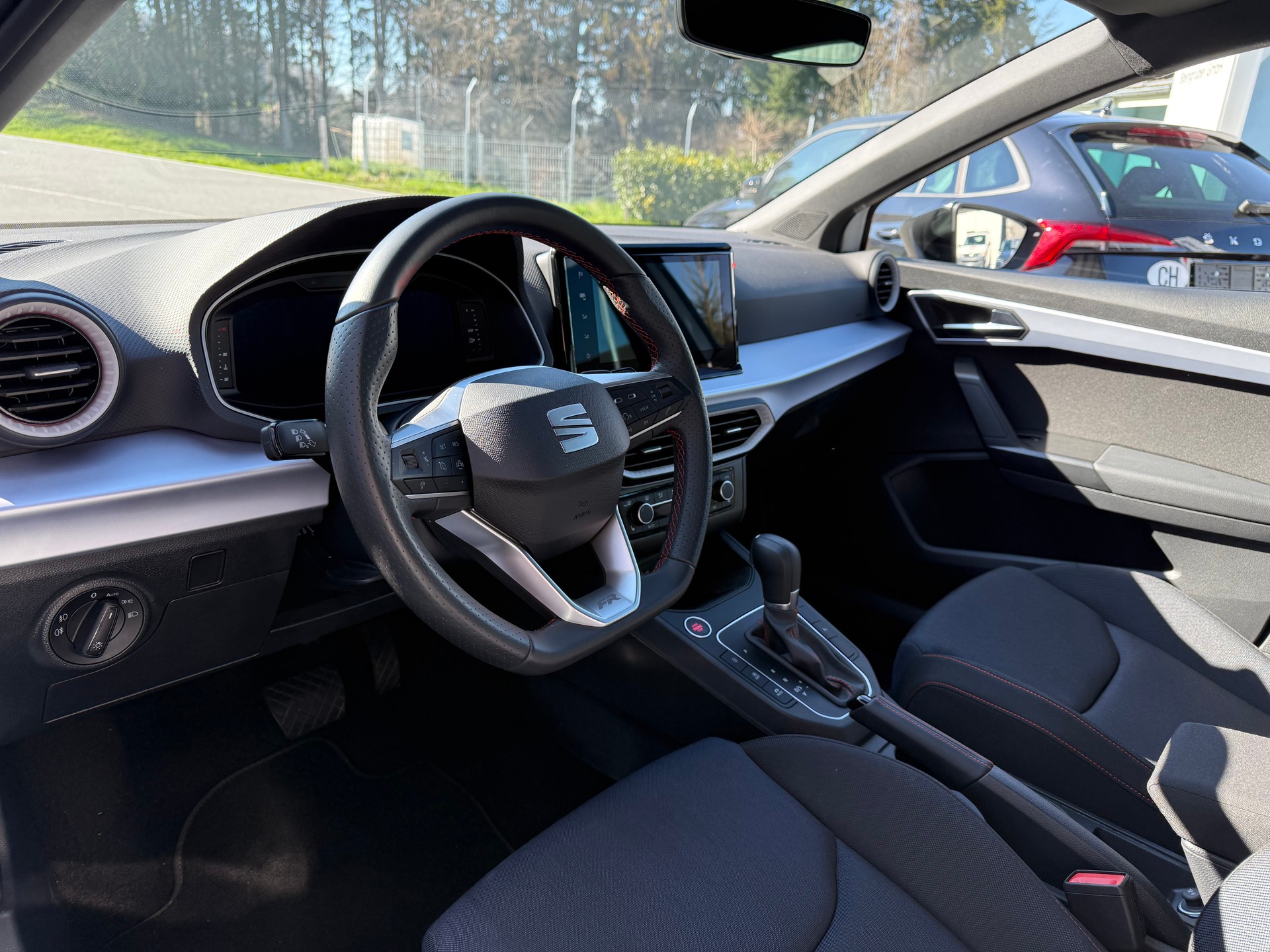 SEAT Ibiza 1.0 EcoTSI Move FR DSG-image-11