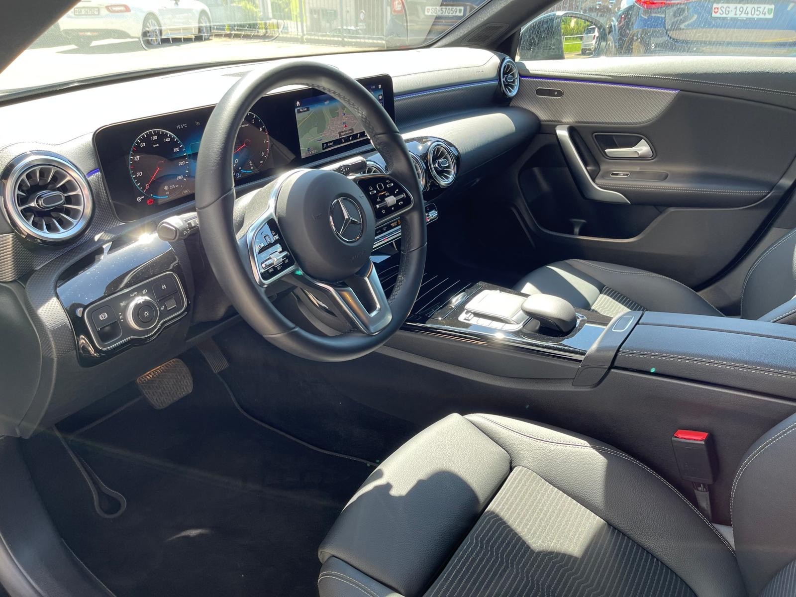 MERCEDES-BENZ CLA Shooting Brake 250 4Matic 7G-DCT Swiss Star-image-6