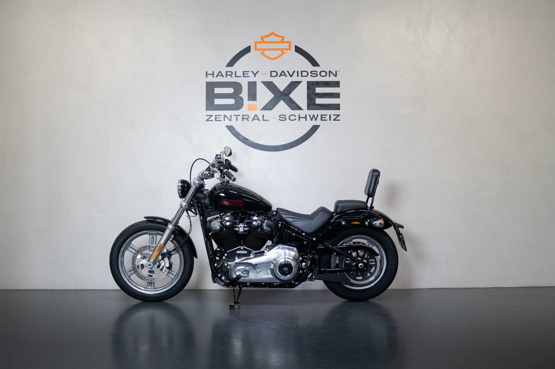 HARLEY-DAVIDSON FXST Softail Standard 107-showroom-element-1