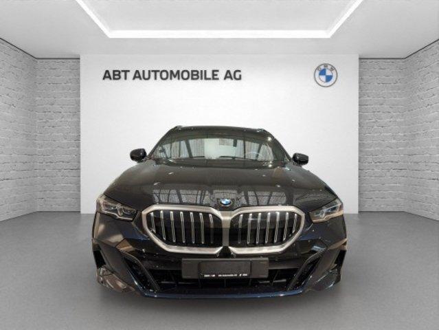 BMW 520d xDrive Touring-showroom-element-1