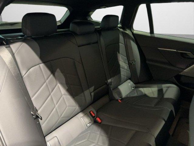 BMW 520d xDrive Touring-image-8